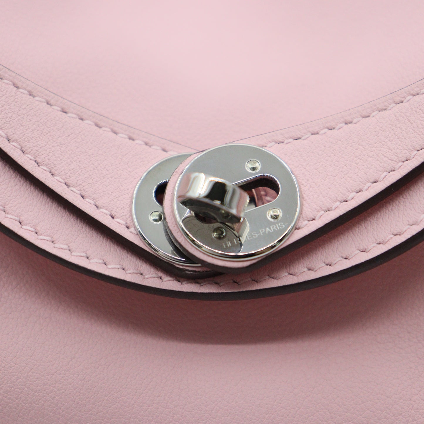 Hermes Lindy Mini 2way Shoulder H082608CK3Q