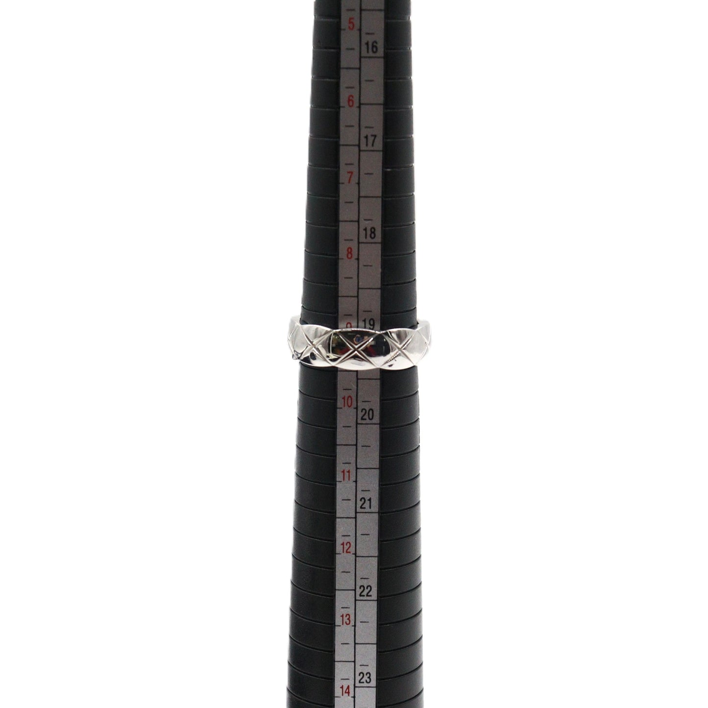 Chanel J10570 Coco Crush Medium Ring