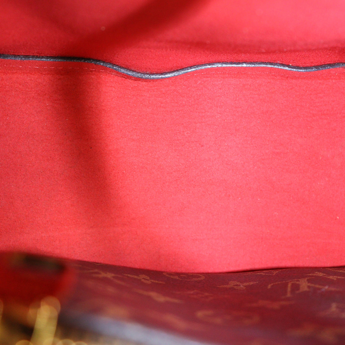 Louis Vuitton NeoNoe MM Shoulder Bag M44021