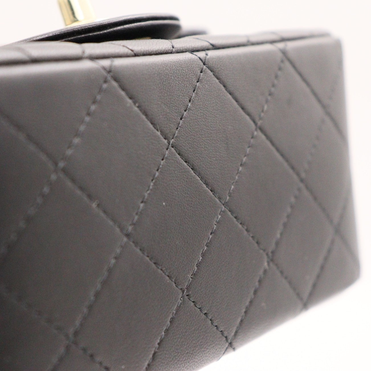 Chanel Matelasse Chain Shoulder A35200