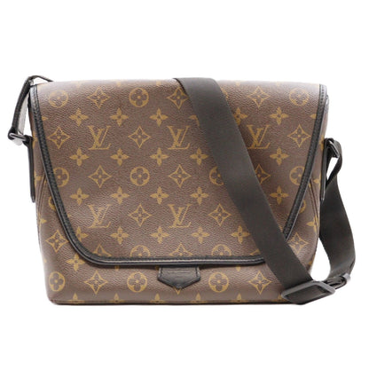 Louis Vuitton Magnetic Messenger Shoulder Bag M45557