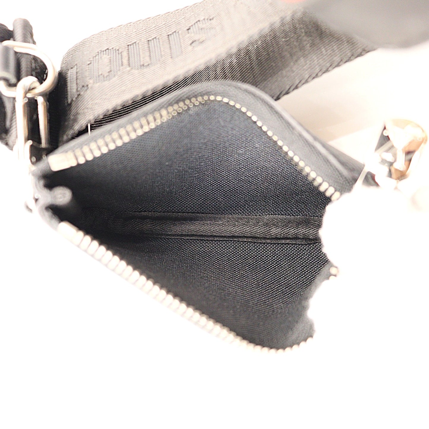 Louis Vuitton Trio Shoulder Bag M69443
