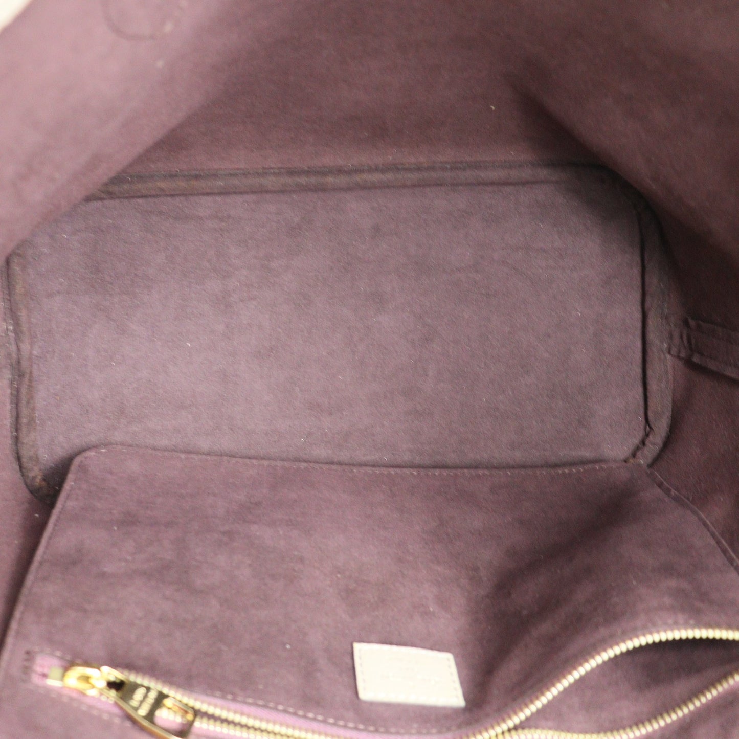 Louis Vuitton Neverfull MM Tote Bag M45686