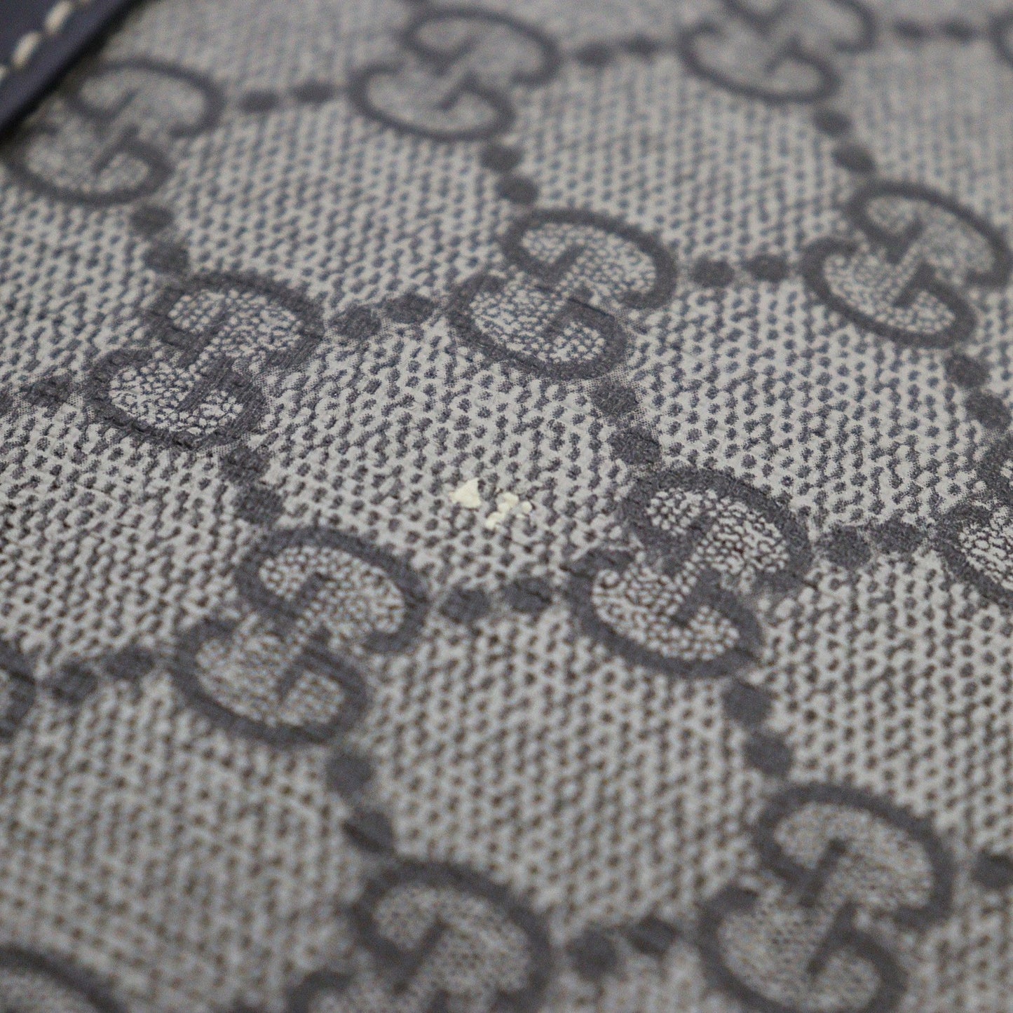 Gucci Canvas Flat Messenger Bag Shoulder bag 295257