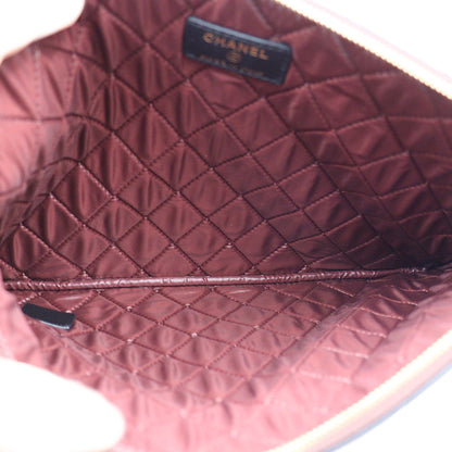 Chanel O Case New Medium Clutch A82545
