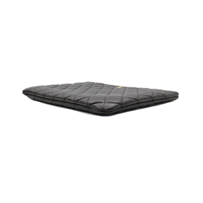 Chanel O Case New Medium Clutch A82545