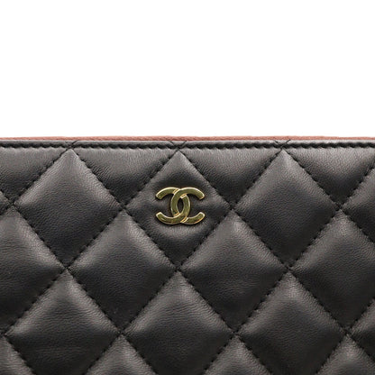 Chanel O Case New Medium Clutch A82545