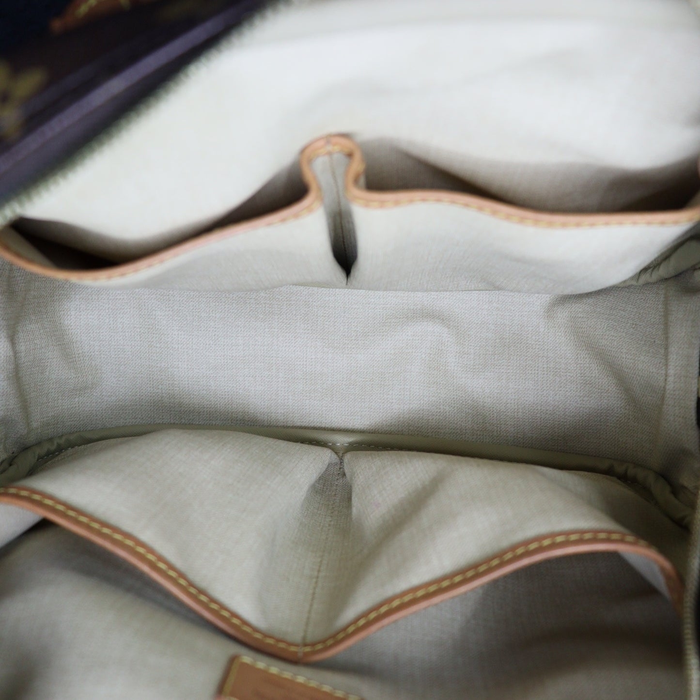 Louis Vuitton Trouville Handbag M42228
