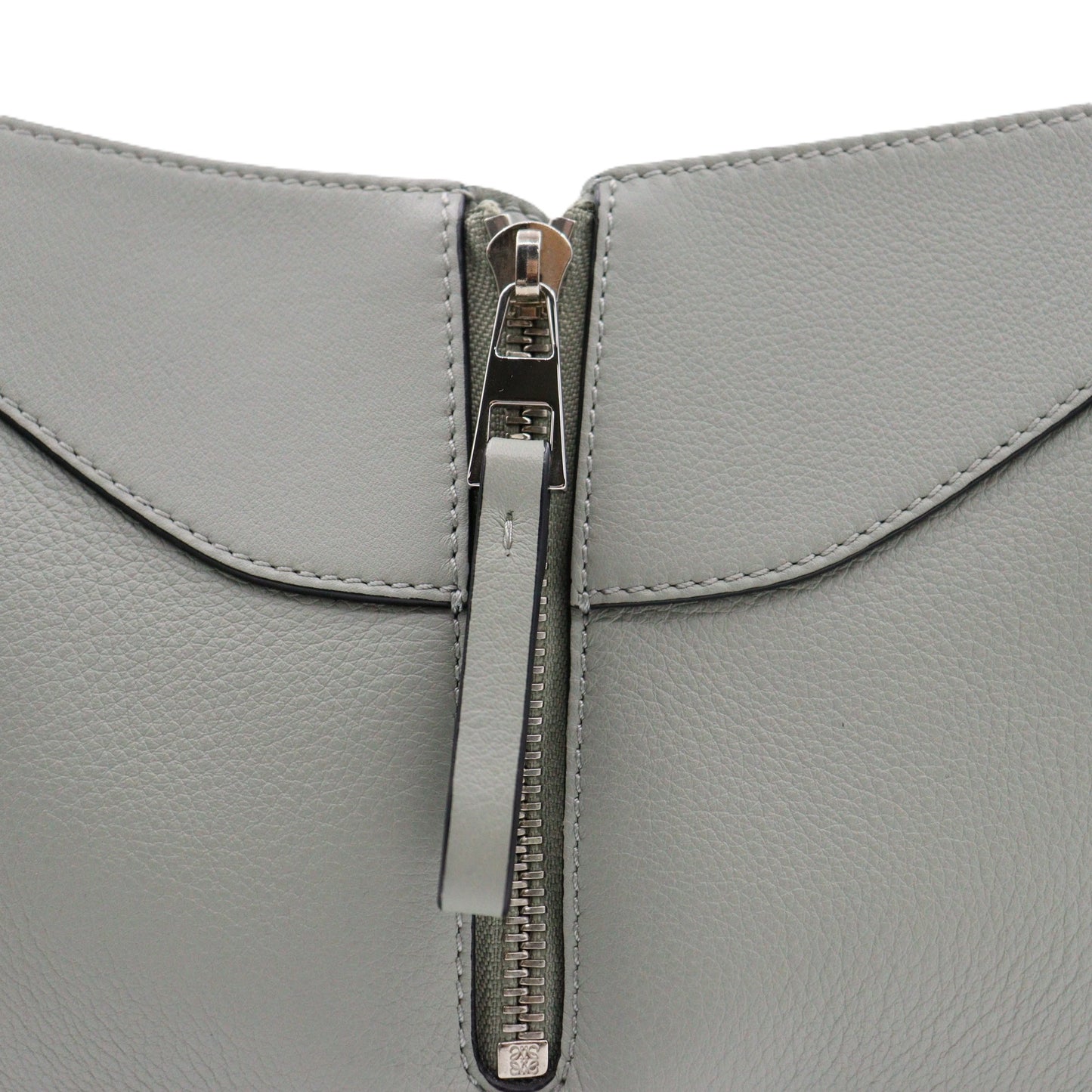 Loewe Hammock Compact Shoulder bag A538H13X06