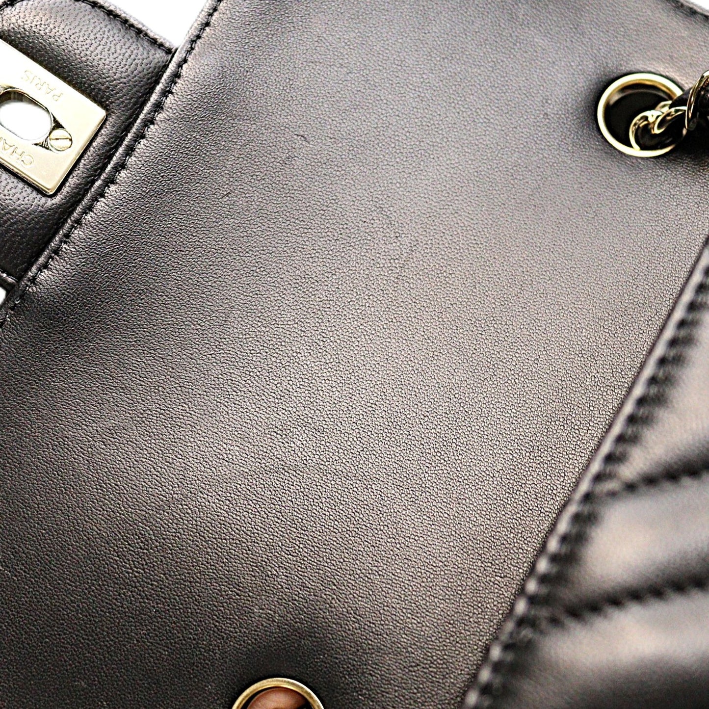 Chanel Mini Classic Flap Chevron Chain Shoulder A69900