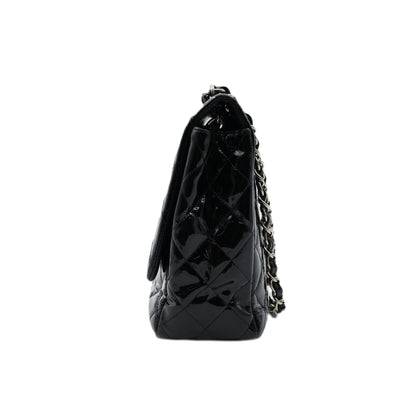 Chanel Maxi Classic Single Flap Chain Shoulder A47600