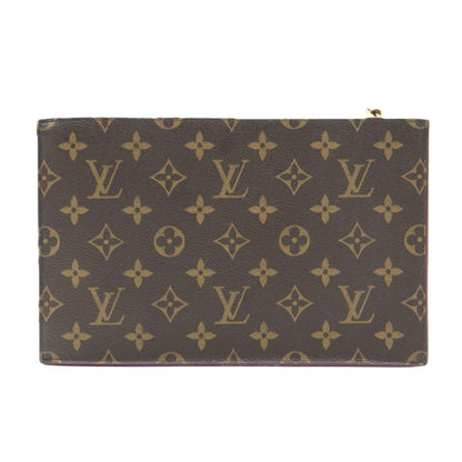 Louis Vuitton Chain Clutch M55646