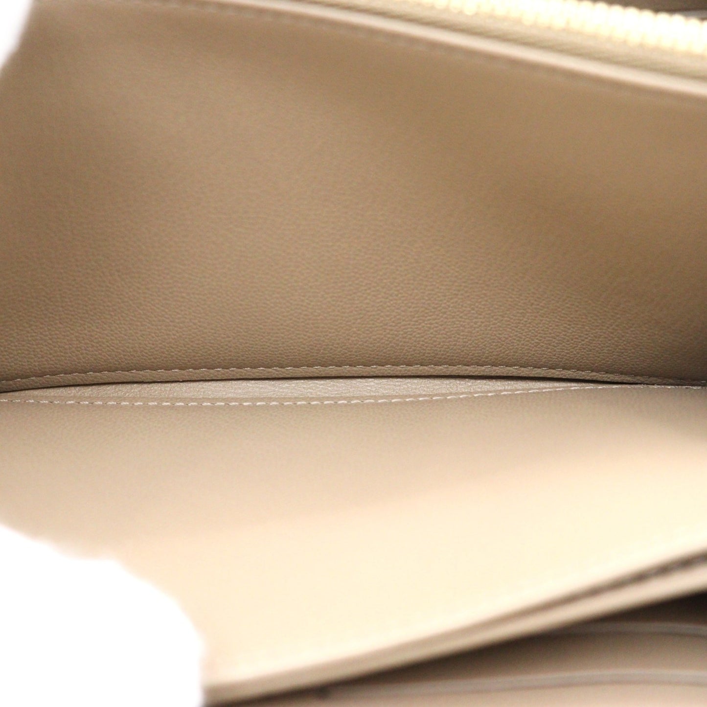 Louis Vuitton Coussin Zippy Wallet M81511