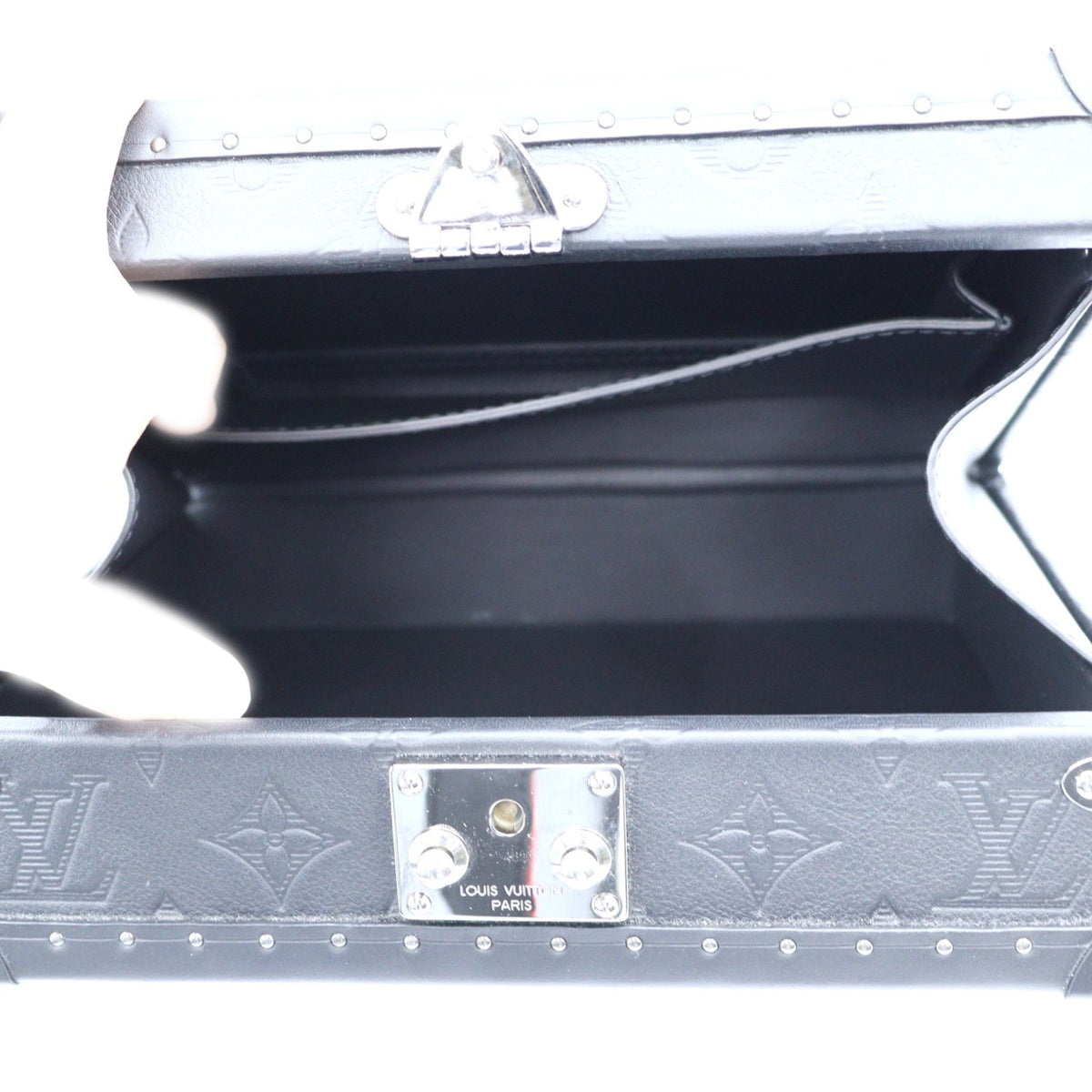 Louis Vuitton Clutch Box Shoulder bag M12876