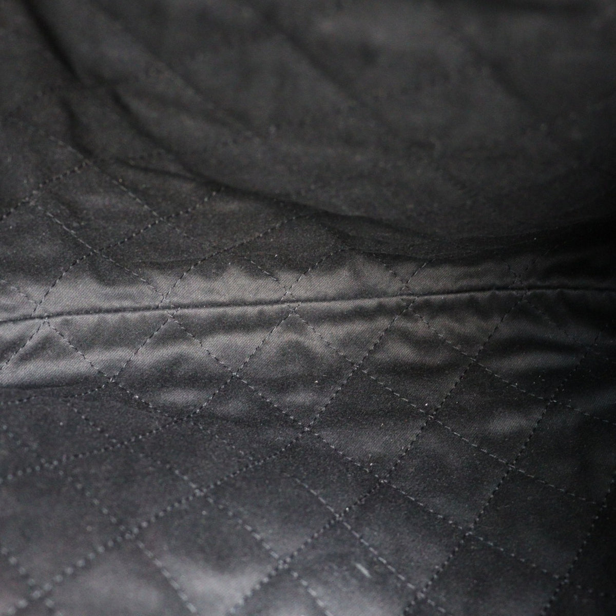 Chanel 22 Small Chain Shoulder AS3260