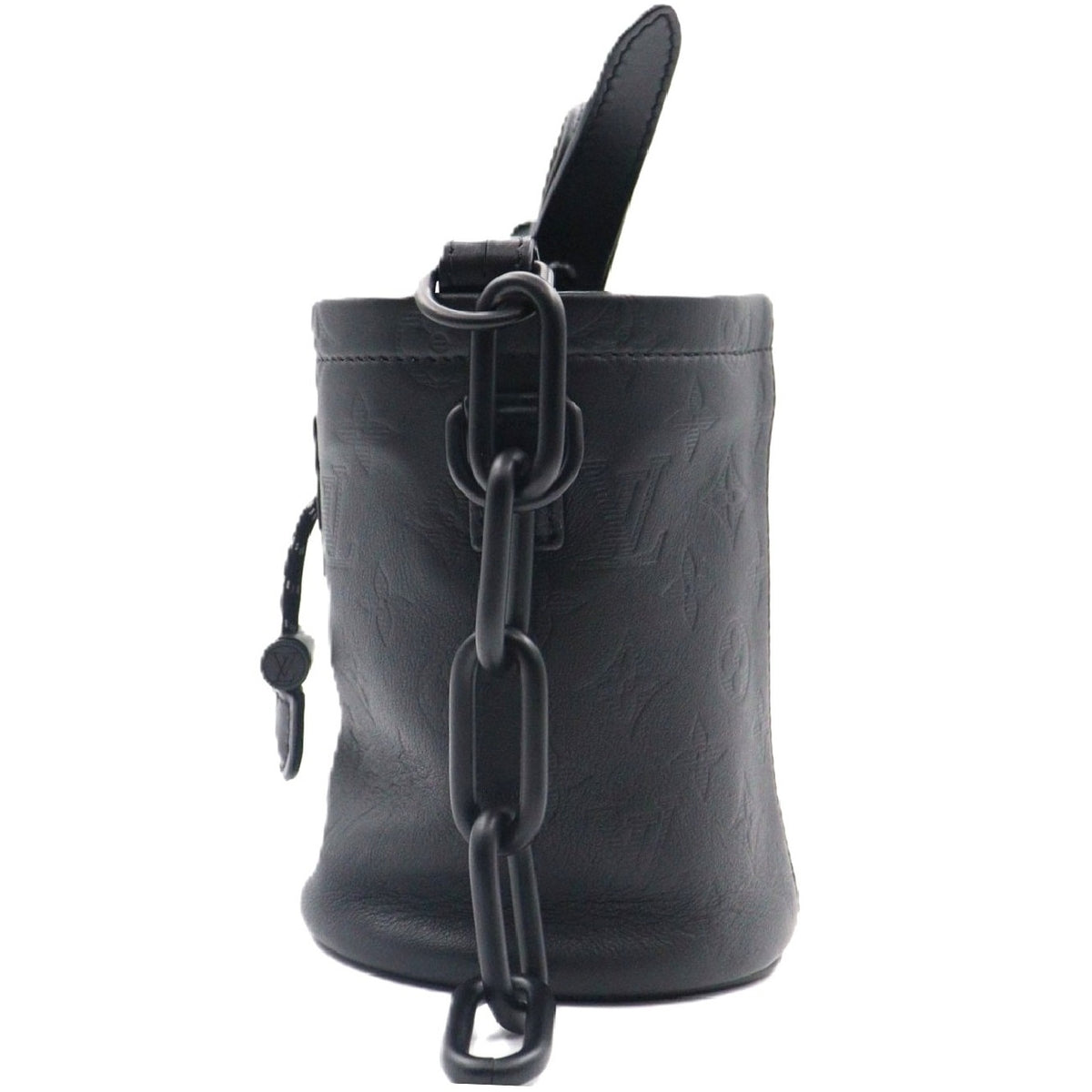 Louis Vuitton Chalk Nano Shoulder bag M44628