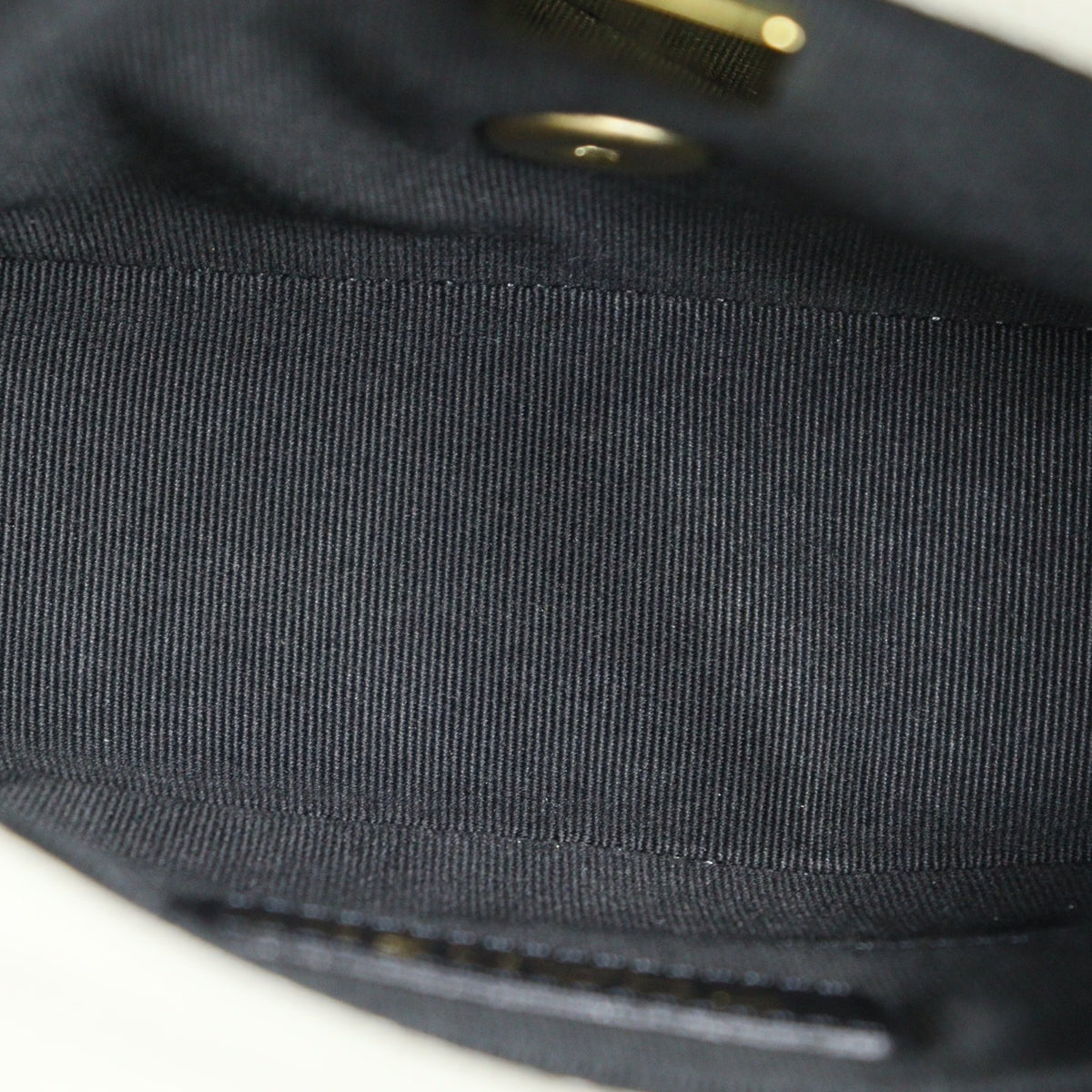 Chanel Seasonal Chain Shoulder bag AS2482