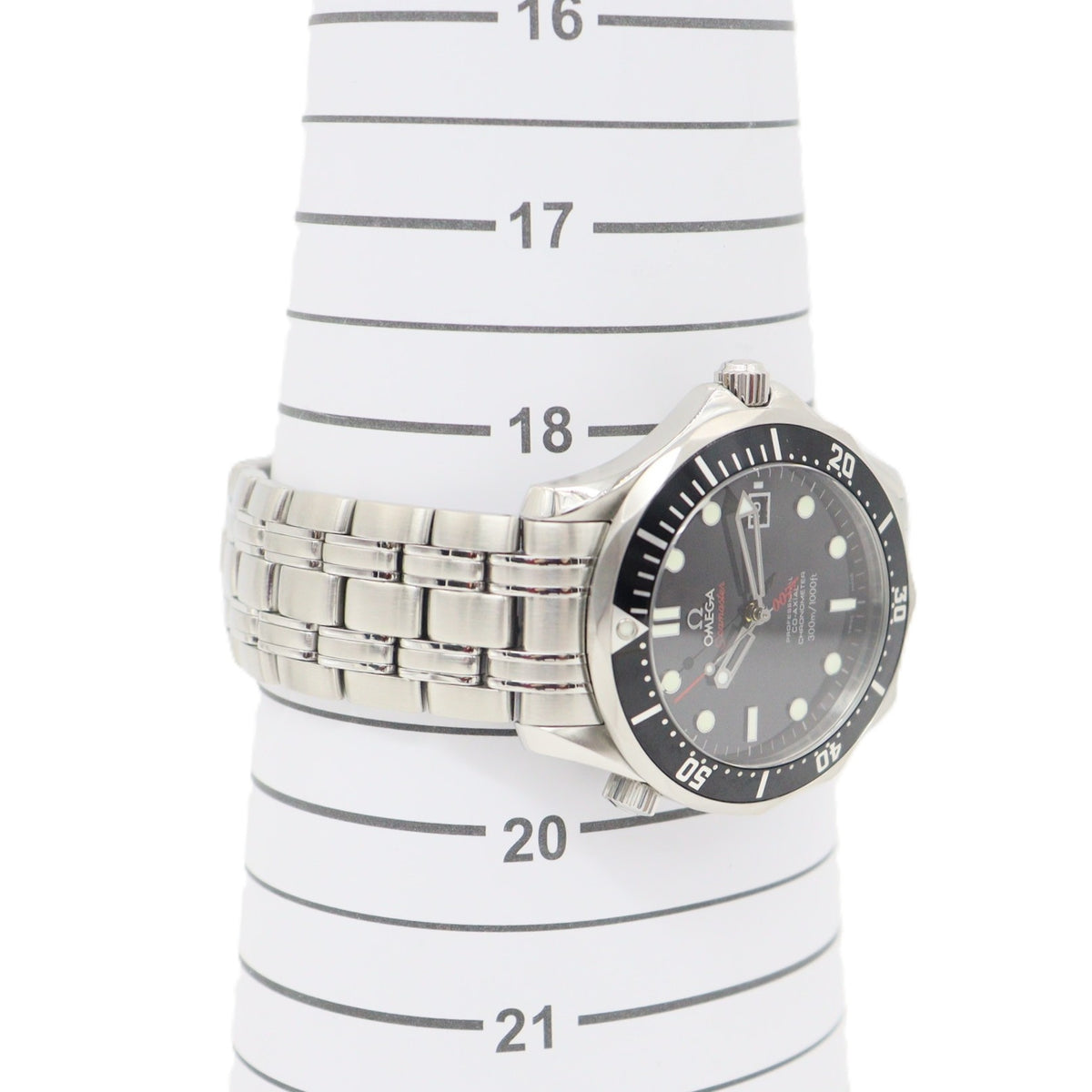 Omega Seamaster Diver 300M Chronometer "James Bond" Limited Edition Automatic 212.30.41.20.01.001