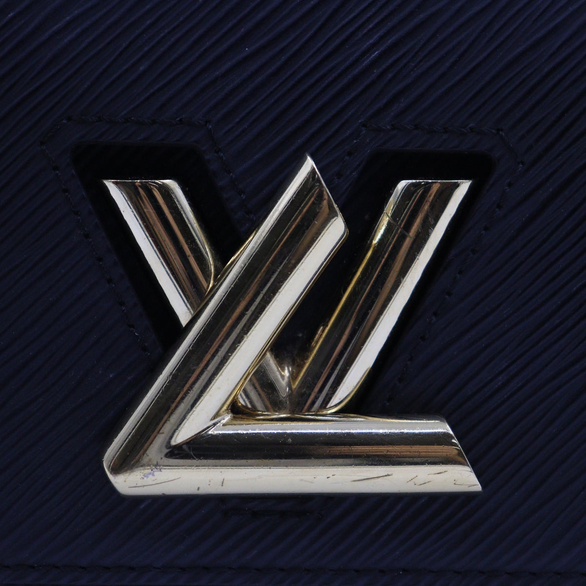 Louis Vuitton Twist PM Chain Shoulder M21119