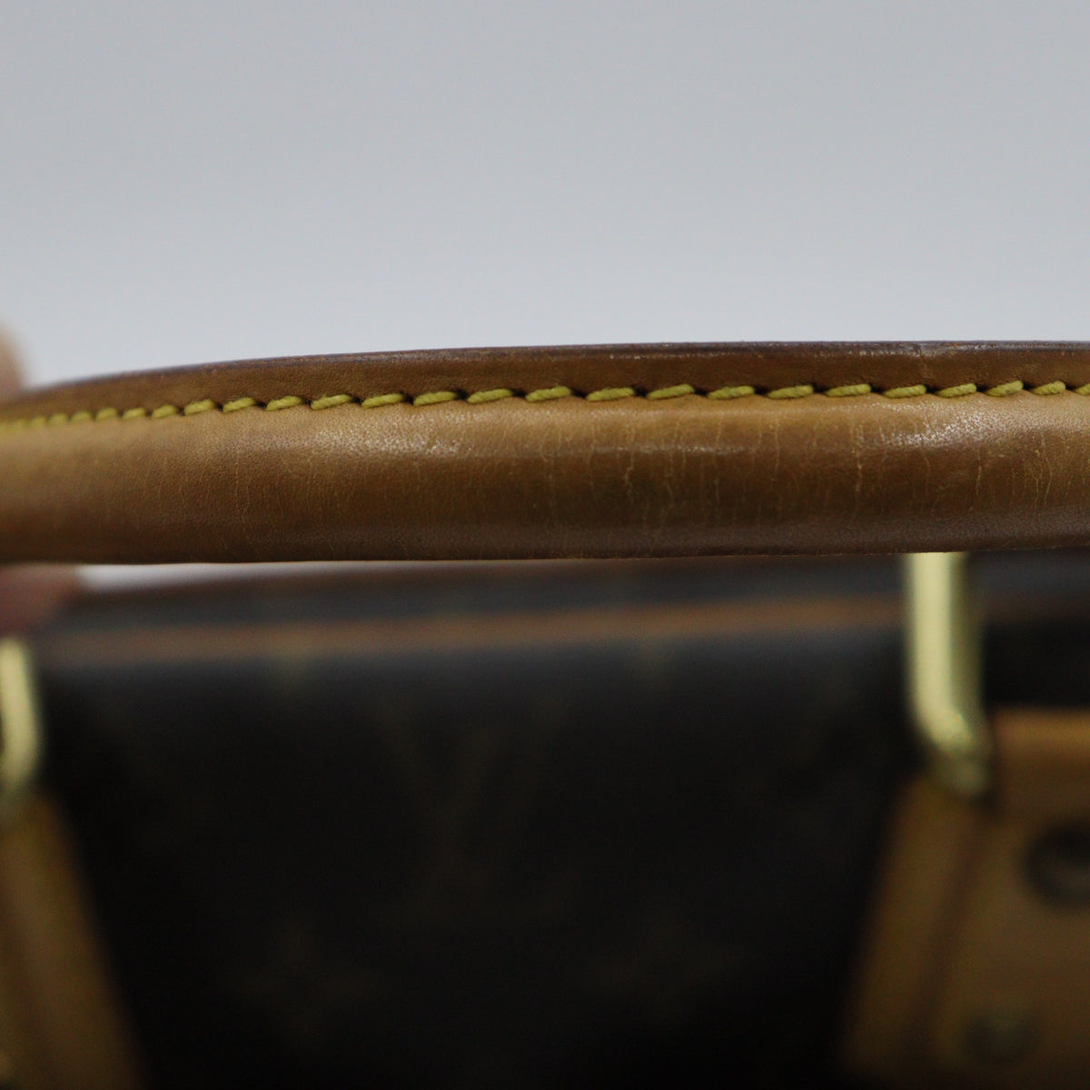 Louis Vuitton Manhattan PM Handbag M40026
