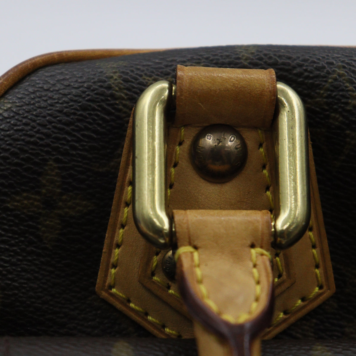 Louis Vuitton Manhattan PM Handbag M40026