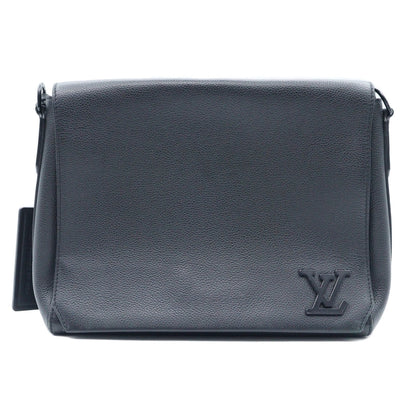 Louis Vuitton Take Off Messenger Shoulder bag M57080