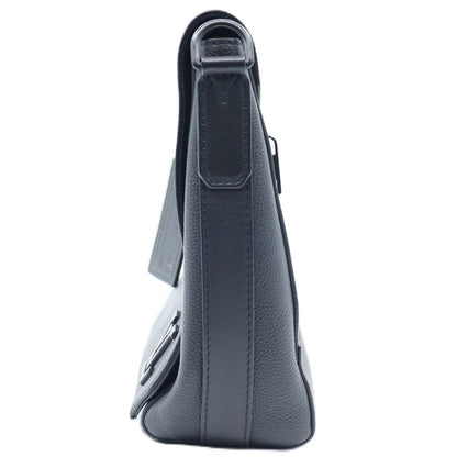 Louis Vuitton Take Off Messenger Shoulder bag M57080