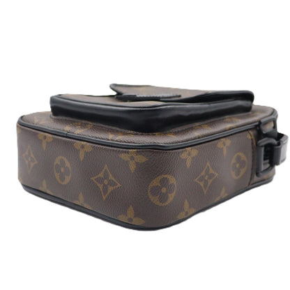 Louis Vuitton Christopher Wearable Wallet Shoulder Bag M69404