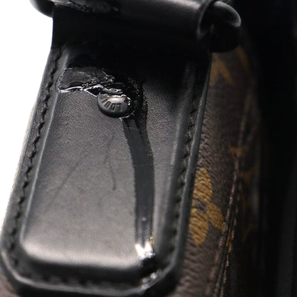 Louis Vuitton Magnetic Messenger Shoulder Bag M45557